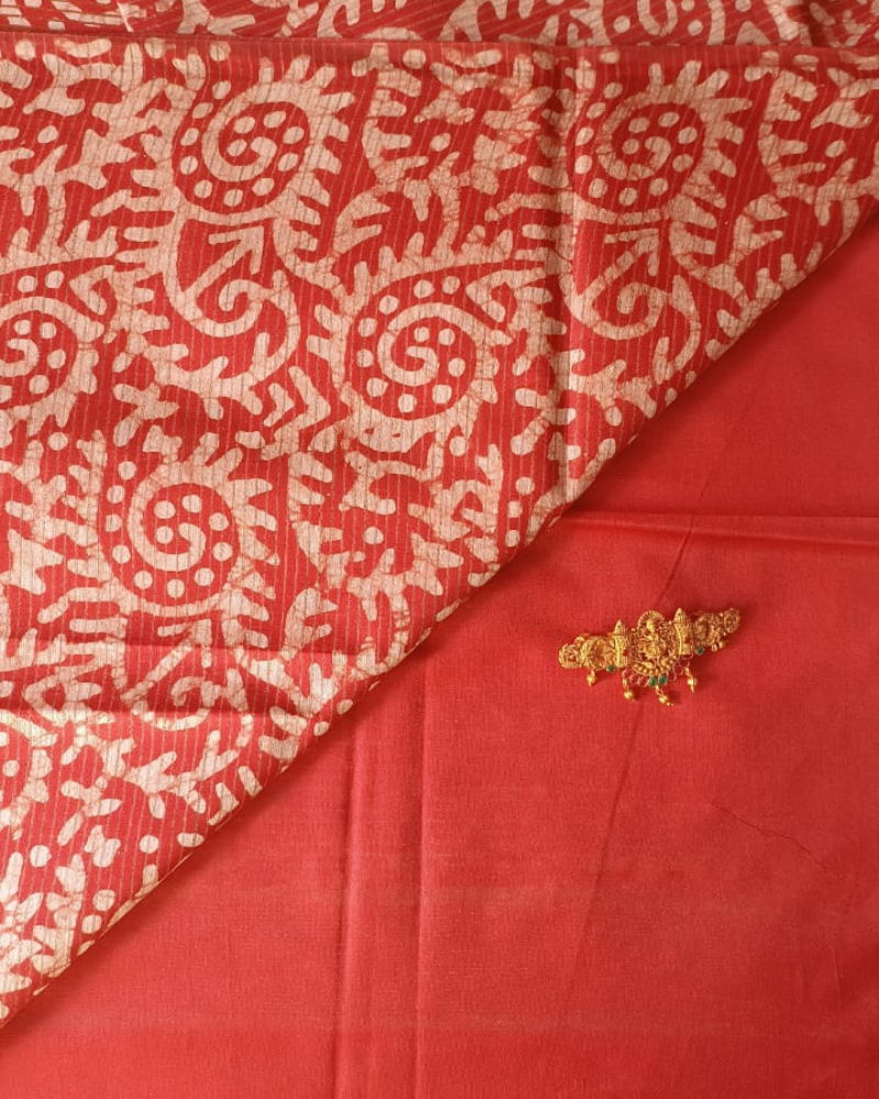 Red Geecha silk - Batik Screen Print (handmade) saree